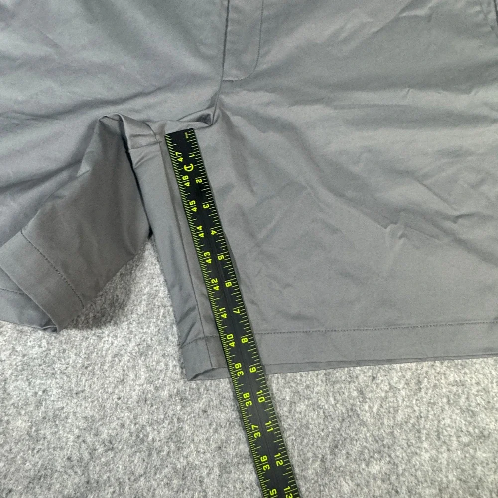 Banana Republic Mens Stretch Chino Shorts Gray 9 Inseam Quick Dry Size 40